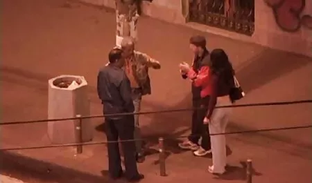 定期的なマッサージの代わりにすべての穴に犯さ笑顔の日焼けした金髪 鈴木 一徹 エロ い