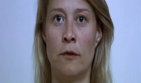 彼は運転し、ブルネットを犯した えろ 一徹