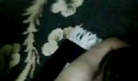 フランス、イタリアのモデルは、割引を取得するZhigan potbellyとベッドで えろ 一徹