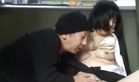 男は昼食の代わりに彼のセクシーな上司を性交しています 鈴木 一徹 アダルト