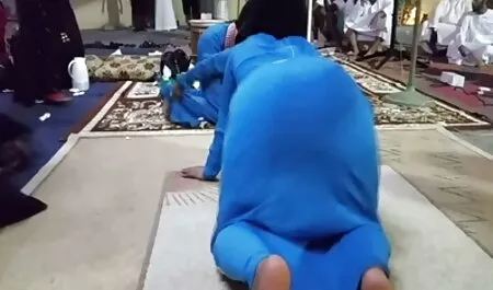 赤毛fucksラッキー男の古典的な通り 鈴木 一徹 ラブ