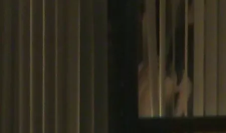 黒湯たんぽNia アダルト 動画 鈴木 一徹 Nacci姉妹庭師とともに彼女のおっぱい