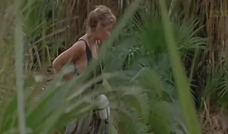 生意気なChloe 一徹 女性 向け 動画 Cherryは彼女の猫で彼の大きなコックを取得します