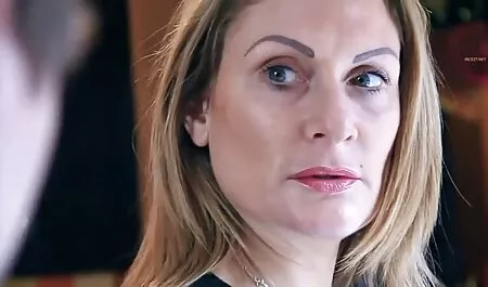 Trends2017-車の中でのポルノ鋳造が運転している エロ 一徹