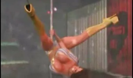 くしゃみを一緒に女性,屋外で, 鈴木 一徹 無料