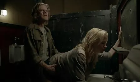 残忍なお尻は、癌でtittedロシアの女性を設定し、台所で犯さ 一徹 シュガール