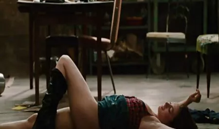 荒性温ジャスミングレーとクロエ寺threesome エロ 一徹