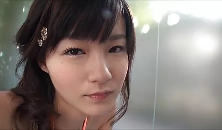 Loshara Ryan彼女はPeta Jensenに魅了された唯一の人です 一徹 シュガール