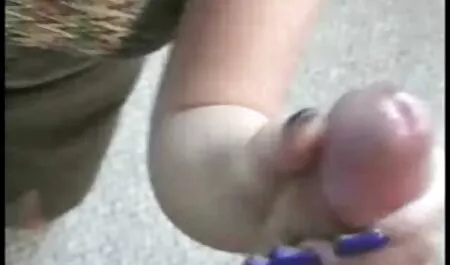 白いドレスの美しい女の子とのセックス 鈴木 一徹 人気 動画