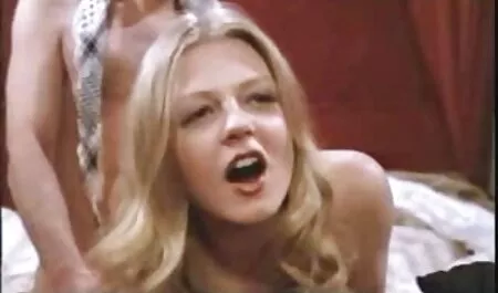 厄介な体を持つチェコの女性は、コック鋳造のために自分自身を引き上げる 女性 向け av 一徹