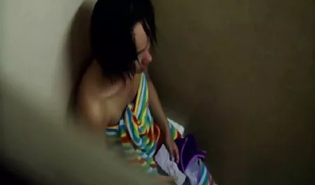 美しい新しい母ニコールAniston性とstepsonジョニー 鈴木 一徹 くんに