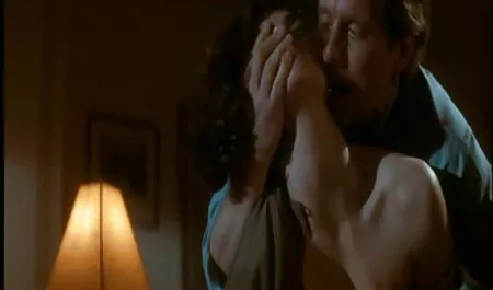 彼はセックスの後に学ぶことに集中することができます 鈴木 一徹 スロー セックス